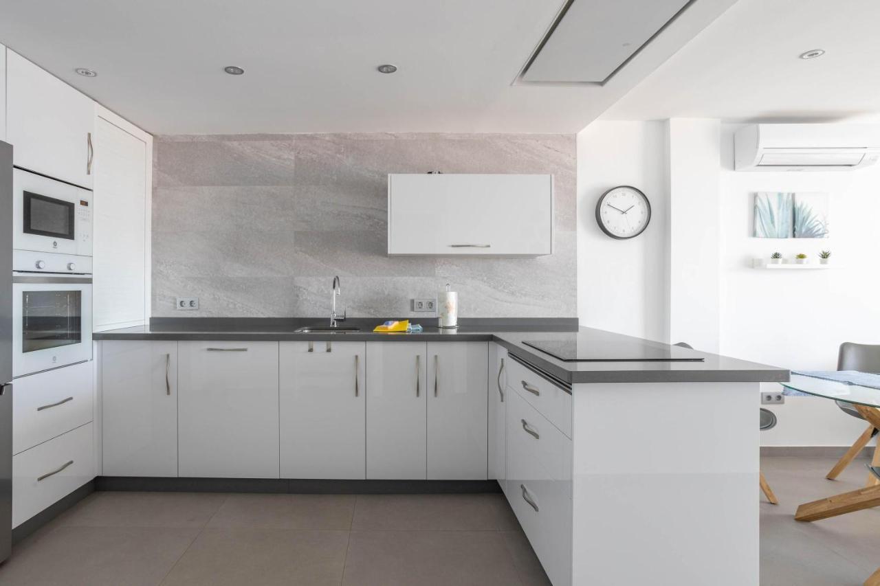 נרחה Apartment Arce Frontline Seaview מראה חיצוני תמונה