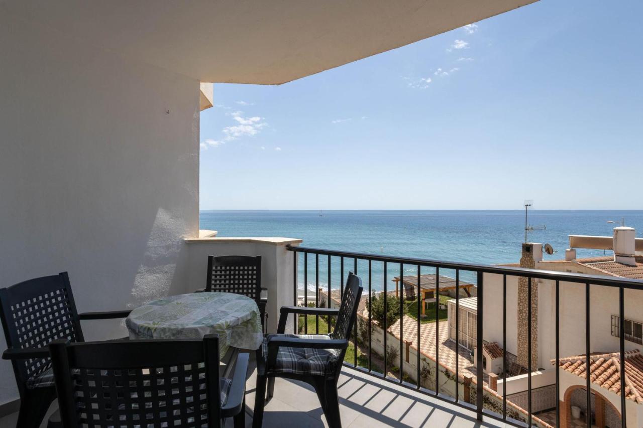 נרחה Apartment Arce Frontline Seaview מראה חיצוני תמונה