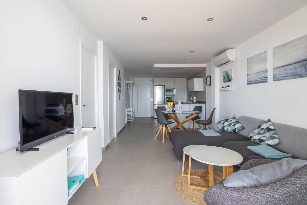 נרחה Apartment Arce Frontline Seaview מראה חיצוני תמונה